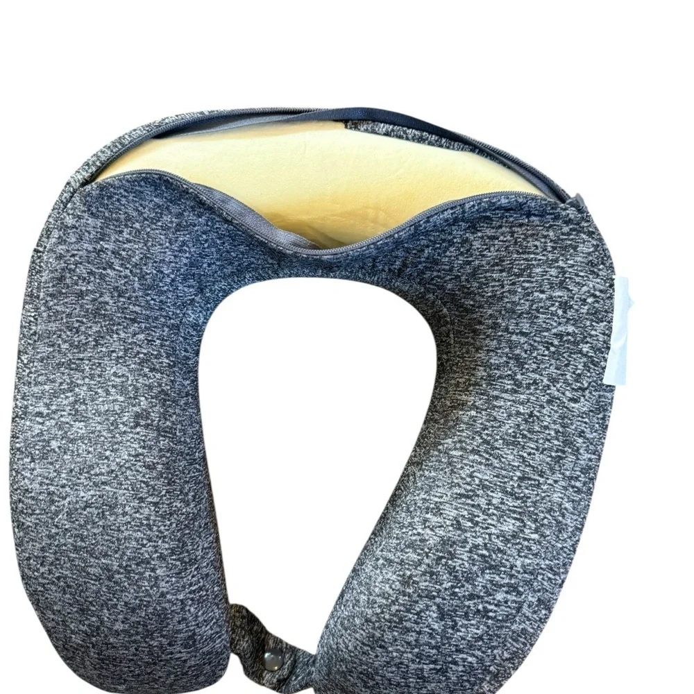 Swiss Tech Cool Touch Memory Foam Neck Pillow in heathered gray NWOT